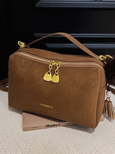 Damen Mode Kissen Schultertasche PU Leder Wildleder Textur Umhängetasche Mit Bommel Quaste Anhänger Einfarbig Handtasche