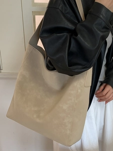 Borsa tote beige minimalista in pelle sintetica opaca di grande capacità per ufficio