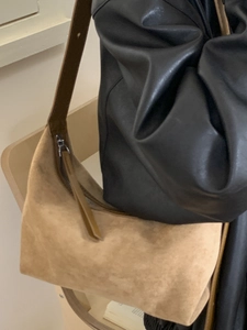 Stylish large capacity suede shoulder bag and black leather tote for office commute