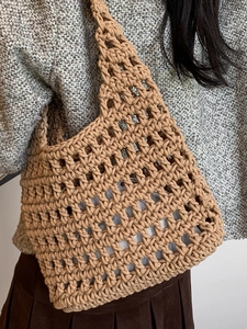 Deep camel hand-woven hollow mesh tote bag with white cotton lining for beach leisure style