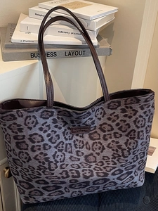 Sac Fourre-Tout à Imprimé Léopard Grande Capacité pour Femmes Urbain Simple Sac à Main en Suède Décontracté Shopping Quotidien