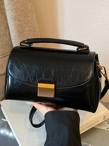Sac Carré Vintage en Cuir PU pour Femmes Sac à Bandoulière Mode avec Boucle Dorée Poignée Printemps 2026 Commuter Purse