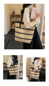 Détail du sac cabas en paille minimaliste avec rayures noires et anses longues en PU
