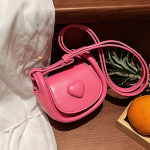 Mini Heart PU Leather Crossbody Bag For Kids Girls Women Sweet Small Saddle Handbag Fashion Coin Purse Trendy Shoulder Bag