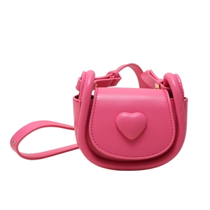 Pink heart mini crossbody bag for girls, stylish heart-shaped satchel with leather strap