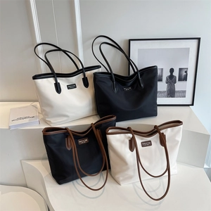 Minimalist large capacity contrast tote bag with Fashion Bag New York label design