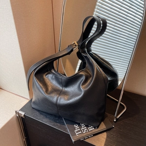 Large capacity black PU leather hobo shoulder bag for women with adjustable strap