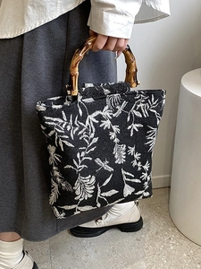 Vintage Ethnic Style Embroidery Canvas Tote Bag With Natural Bamboo Handle Large Capacity Handbag For Women Daily Floral Bag