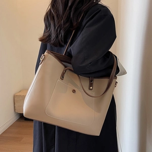 Chic large capacity tote bag in beige and brown contrast design for women commuters