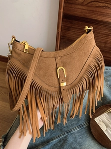 Sac à Épaule Croissant à Franges Bohème pour Femmes Rétro en Cuir PU à Boucle Rivetée Sac Bandoulière Décontracté Hobo