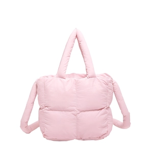 Sac à main matelassé minimaliste rose clair avec un design à carreaux rembourrés