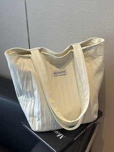 Women Large Capacity Canvas Tote Bag Pleated Texture Shoulder Bag Casual Versatile Commuter Handbag Solid Color Shopping Bag