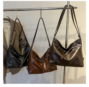 Detailed comparison of three retro large-capacity tote bags in black, tan and coffee colors