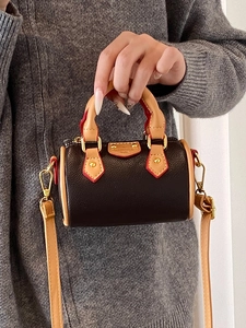 Mini sac Boston bicolore avec poignées et bandoulière en similicuir à motif de litchi