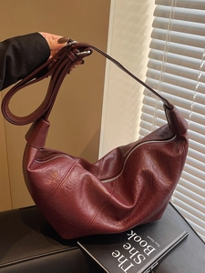Women Vintage Pleated PU Leather Hobo Bag Solid Color Large Capacity Dumpling Crossbody Bag For Commute Chic Underarm Shoulder Bag