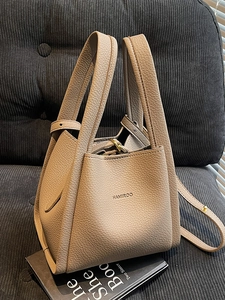 Women Fashion PU Leather Bucket Bag Lychee Texture Handbag Shoulder Crossbody Bag Magnetic Buckle Urban Minimalist Daily Tote Bag