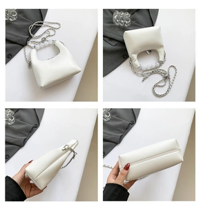Vue détaillée du sac à main blanc avec perles et chaîne argentée sous plusieurs angles