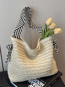 Grand Sac Cabas en Paille Tissé pour Femmes Avec Nœud Rayé Décoratif Sac à Épaule Patchwork Décontracté Sac à Main de Plage