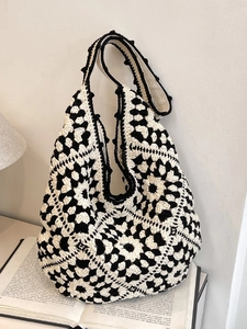 Bohemian Crochet Tote Bag For Women Hand-woven Floral Granny Square Shoulder Bag Lightweight Casual Knitted Hobo Bag