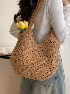 Sac fourre-tout en crochet fait main avec motif floral évidé marron pour femme