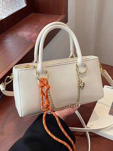 Petit Sac à Main Carré en Cuir PU Ciré Premium pour Femmes Sac Bandoulière Minimaliste Vintage Avec Pendentif Nœud