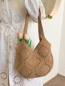 Sac fourre-tout au crochet fait main kaki avec motifs géométriques style bohème été