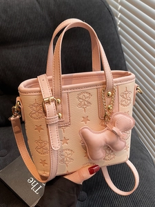 Sac Seau pour Femmes en Cuir PU Motif Étoile Gaufré Mode Coréenne Sac à Main Bandoulière Avec Bandoulière Réglable