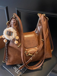 Retro Maillard Soft PU Leather Tote Bag Large Capacity Multi-way Shoulder Bag For Women Vintage Commuter Handbag With Plush Charm