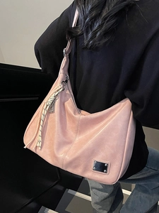 Vintage pink large capacity tote bag with woven fringe pendant and adjustable strap