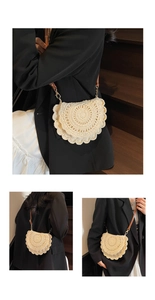 Détail de la sacoche en crochet ivoire avec des bords ondulés élégants et raffinés