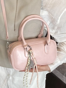 Sac bowling minimaliste en cuir PU rose avec poignées et bandoulière amovible