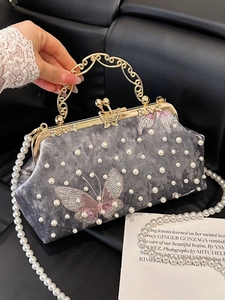 Vintage Samt Abendtasche mit Schmetterlings-Stickerei, Perlen und goldenem Metallgriff