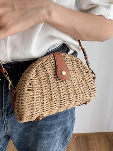 Semicircular straw crossbody bag with brown leather flap for women's summer vacation