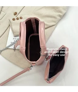 Sac seau rose brillant avec fermoir magnétique et pochette intérieure zippée