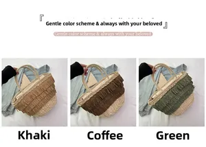 Vue détaillée des sacs cabas en paille avec franges à étages en kaki, vert et marron