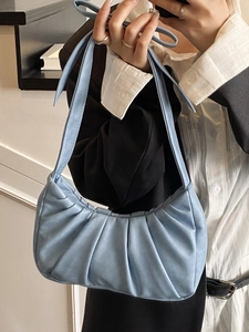Sac nuage plissé bleu clair chic avec nœud élégant et bandoulière de style décontracté