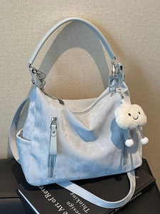 Grand Sac à Épaule en Cuir PU pour Femme 2025 Mode Sac Tote Souple Avec Pendentif Nuage en Peluche Sac à Main Crossbody pour Travail École