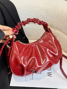 Vintage Pleated Oil Wax PU Leather Cloud Handbag For Women Fashion Versatile Ruched Shoulder Crossbody Bag Daily Use Lady Clutch