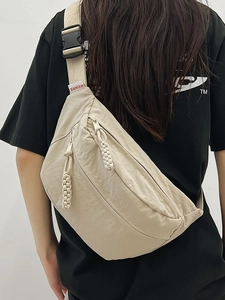 Borsa a Tracolla in Nylon Minimalista per Uomo Donna Borsa da Petto Impermeabile Street Casual Sport Borsa a Spalla Versatile