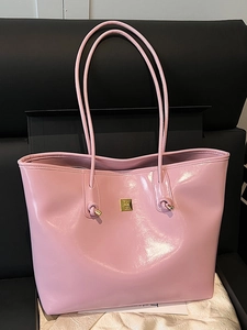 Large Capacity PU Leather Tote Bag For Women Minimalist Oil Wax Leather Shoulder Bag With Stitching Detail Zipper Work Bag