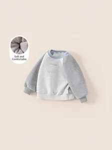 Sudadera de forro polar para niñas con mangas raglán en contraste y cuello redondo