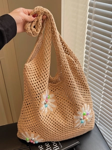Hollow knit tote bag with colorful beaded daisy flowers and casual summer beach style