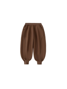 Thick dark brown thermal fleece jogger pants for boys featuring elastic waist and ribbed cuffs