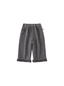 Pantalon doublé polaire pour filles en gris foncé avec cœurs noirs et ourlet volanté