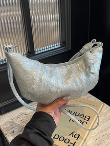 Sac Croissant Chic en Similicuir PU pour Femme Bandoulière à Nœud Élégante Texture Plissée Sac Hobo Couleur Unie Bandoulière Mode Urbaine
