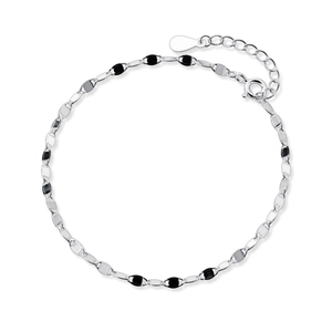 Minimalist S925 sterling silver bracelet featuring polished geometric oval link chain design