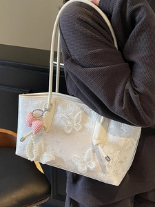 White lace tote bag with 3D butterfly embroidery and pearl heart pendant decoration