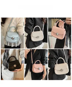 Collage di borse a sella chic in pelle cerata nei colori blu, bianco, rosa e nero