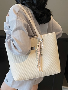 Retro minimalist large capacity beige tote bag with woven texture and metal detail