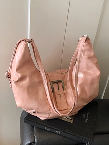 Women Large Capacity Hobo Bag Glossy PU Leather American Vintage Moto Style Shoulder Crossbody Tote Bag With Large Buckle